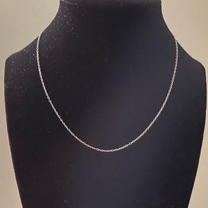 Simple sterling silver chain